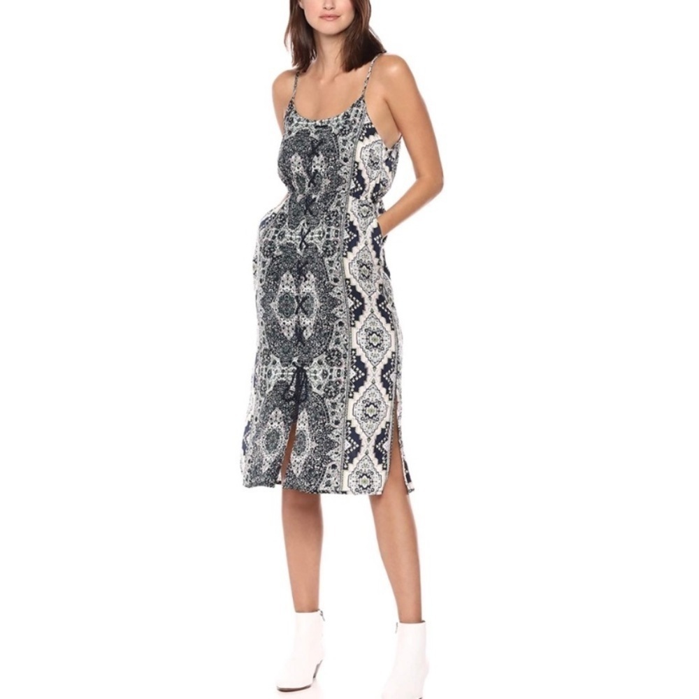Cupcakes & Cashmere Leela Lace-up Midi Dress Size Small